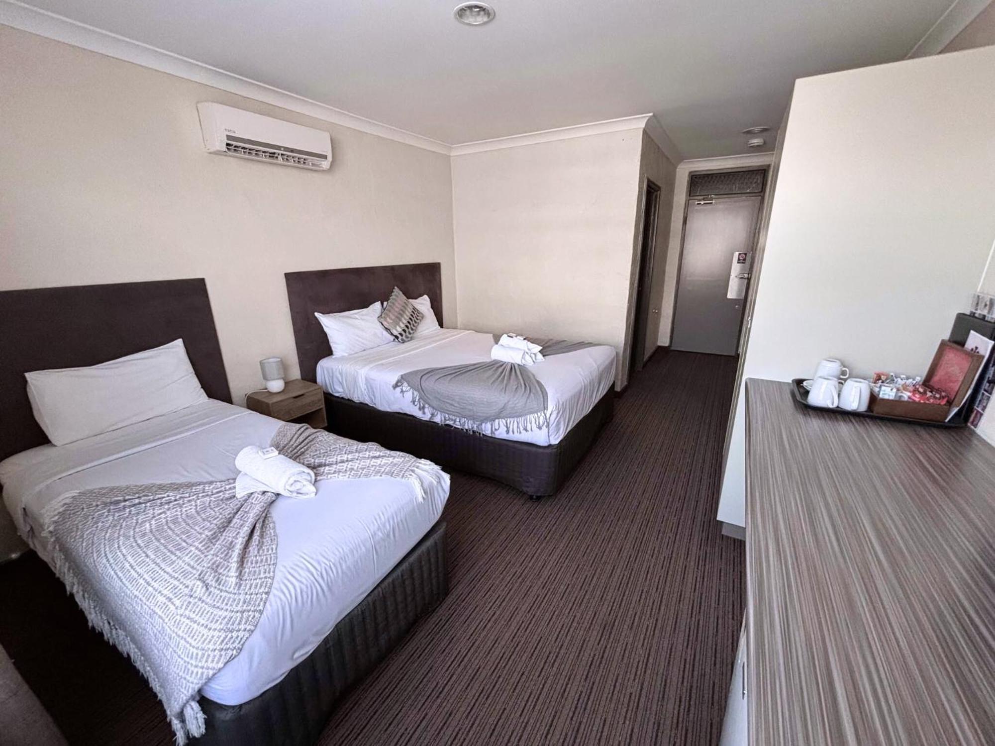 Prince Of Wales Hotel, Bunbury Extérieur photo