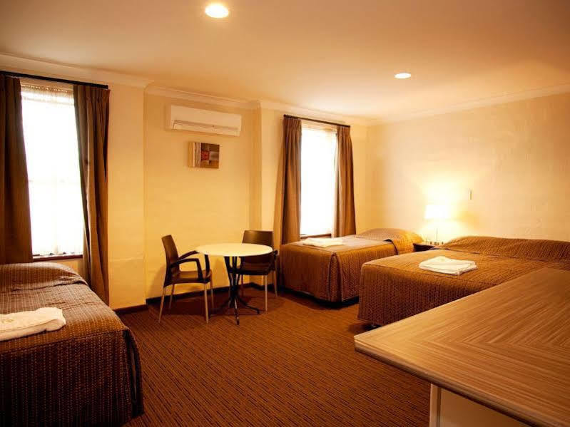 Prince Of Wales Hotel, Bunbury Extérieur photo